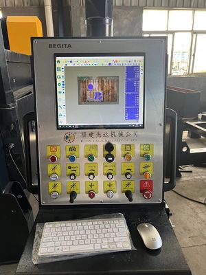 영구적 자기를 띤 동기 전동기와 5대 주축 브릿지 컷팅 기계