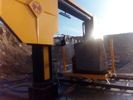 다이아몬드 와이어는 블록이 기계 Rsm-3500-18/21을 나누는 것을 봤습니다