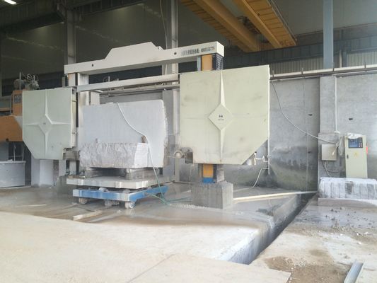 다이아몬드 와이어는 블록이 기계 Rsm-3500-18/21을 나누는 것을 봤습니다