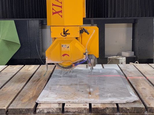 4 축 브릿지 절단 기계 카운터 톱 및 수심용