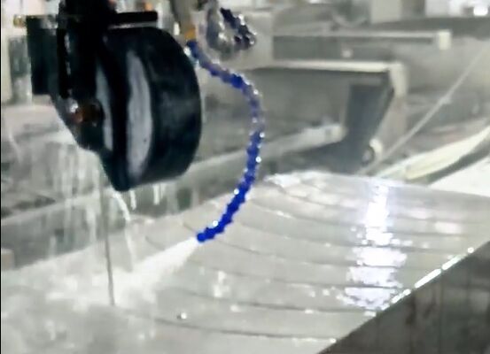 CNC-Controlled Vertical Wire Saw Machine 3-Axis Linkage Curved Curbstone Cutting