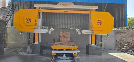 스마트 CNC 다이아몬드 와이어 톱 돌 절단 기계 4 스핀드 연결 레이어 높은 안정성 엔진