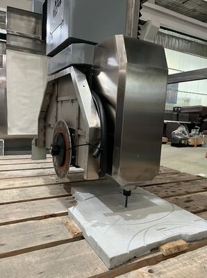 이탈리아 DDX 시스템, 900mm 톱니 블레이드 및 ±0.1 mm 절단 정확성