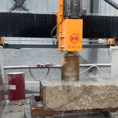2300mm 석재 프로파일링용 360° A축 회전 및 영구 자석 메인 모터가 장착된 수직 CNC 다이아몬드 와이어톱 기계