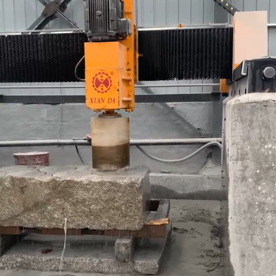 2300mm 석재 프로파일링용 360° A축 회전 및 영구 자석 메인 모터가 장착된 수직 CNC 다이아몬드 와이어톱 기계