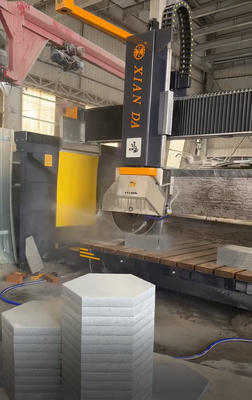 5 축 CNC 브릿지 톱 절단 기계 360 ° 블레이드 회전 및 돌 제조를위한 3200x2000mm 처리 크기